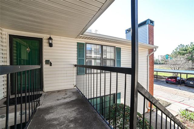 4400 Hemingway Drive 215, Oklahoma City, OK 73118