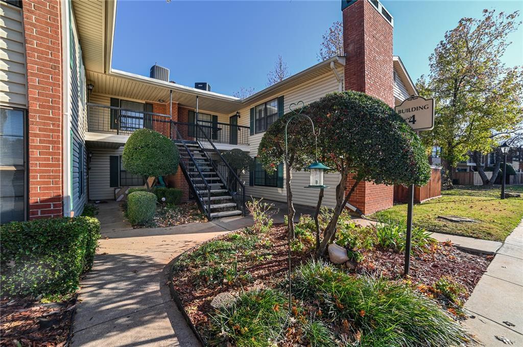 4400 Hemingway Drive 215, Oklahoma City, OK 73118