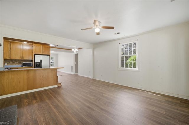 1818 Tulane RD, Norfolk, VA 23518