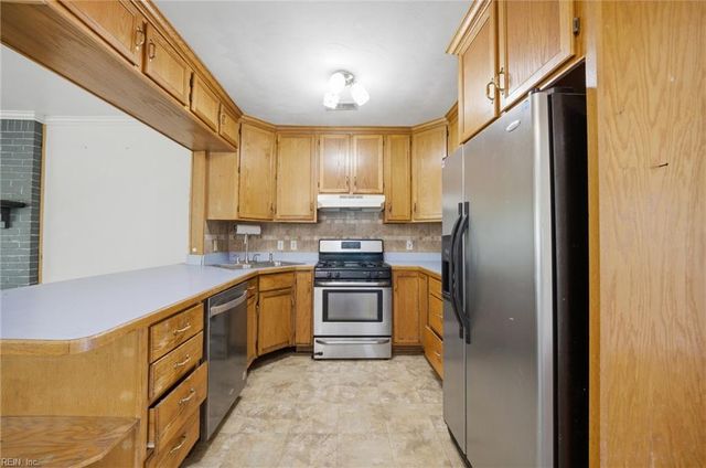 1818 Tulane RD, Norfolk, VA 23518