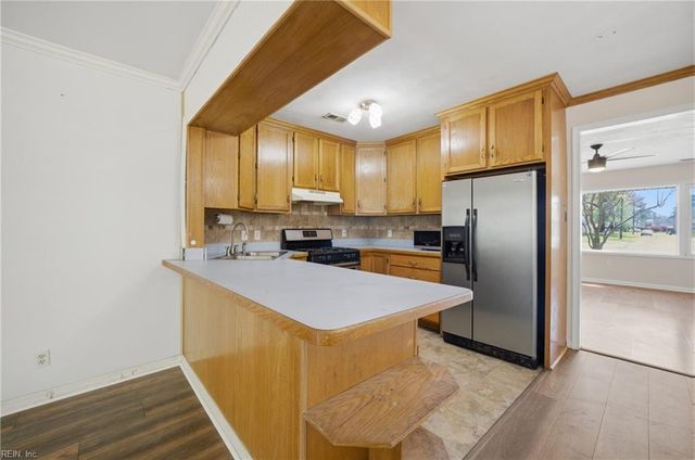 1818 Tulane RD, Norfolk, VA 23518