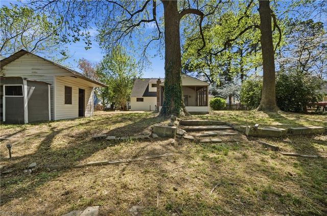 1818 Tulane RD, Norfolk, VA 23518