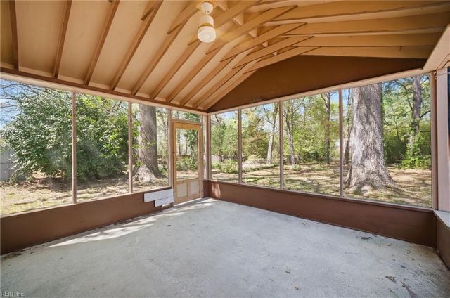 1818 Tulane RD, Norfolk, VA 23518