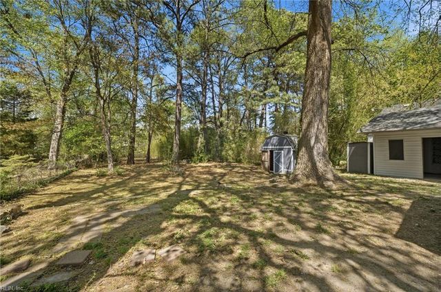 1818 Tulane RD, Norfolk, VA 23518