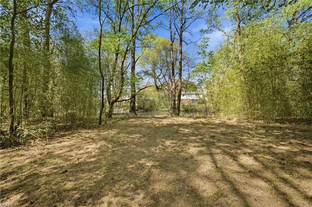 1818 Tulane RD, Norfolk, VA 23518