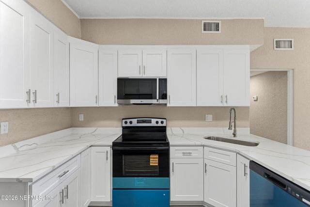 10531 RUTGERS Road, Jacksonville, FL 32218