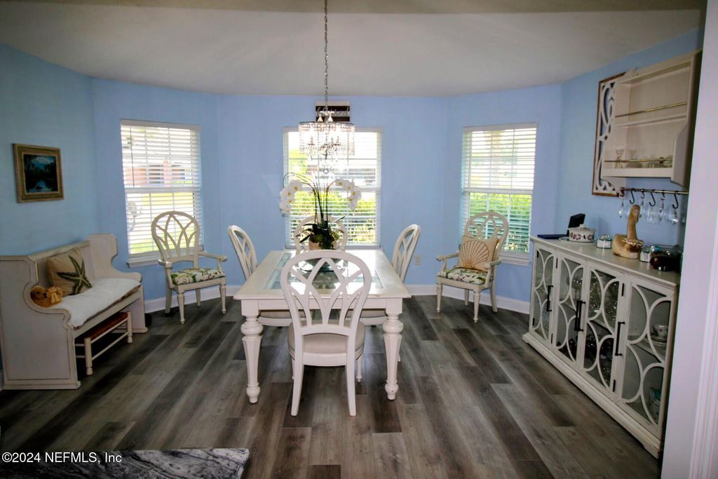 Image 4 of property listing at 78236 SADDLE ROCK Road, Yulee, FL 32097