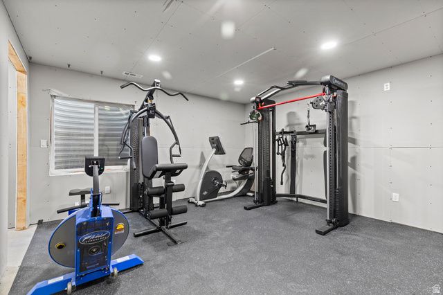 10643 S LAMOND DR, South Jordan, UT 84009