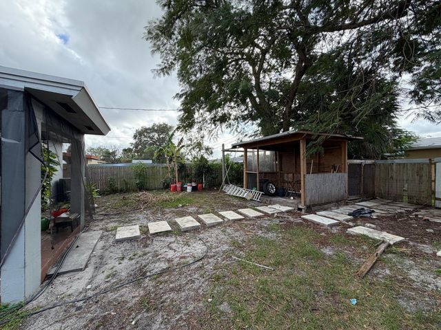 405 NW 18th Avenue, Fort Lauderdale, FL 33311