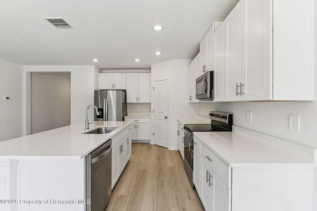 7177 RAY CREEK Drive, Brooksville, FL 34601