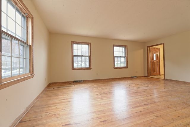 5532 BONDY Drive, Millcreek, PA 16509