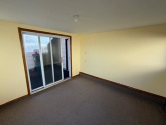 1928 E Ravena ST, Park City, KS 67219