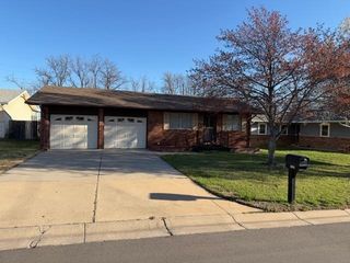 1928 E Ravena ST, Park City, KS 67219