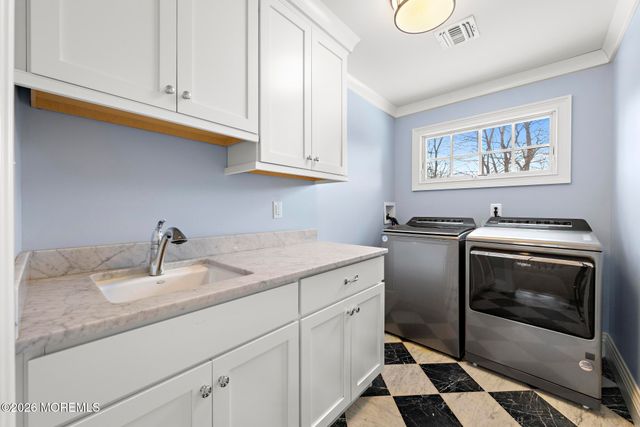 94 Ridge Road, Rumson, NJ 07760