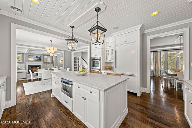 94 Ridge Road, Rumson, NJ 07760