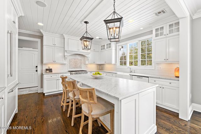 94 Ridge Road, Rumson, NJ 07760