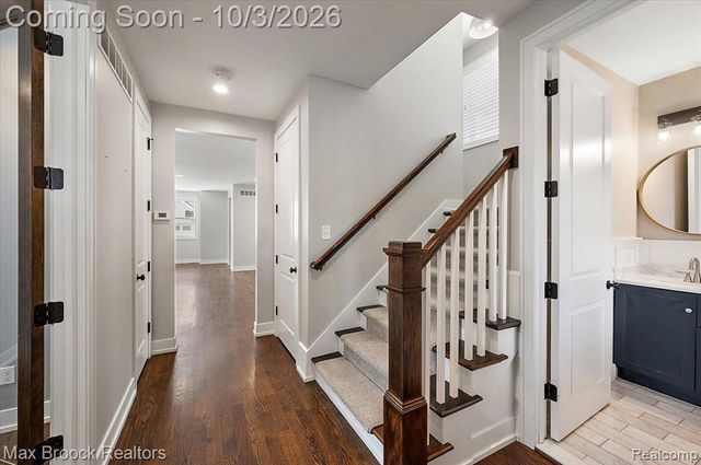 1222 Davis Avenue, Birmingham, MI 48009