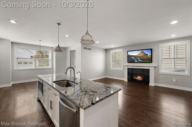 1222 Davis Avenue, Birmingham, MI 48009