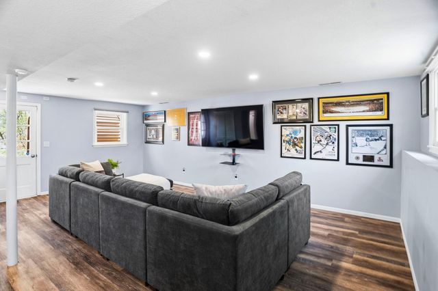 4916 Overlook Drive, Bloomington, MN 55437