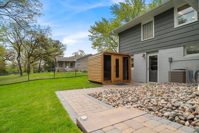 4916 Overlook Drive, Bloomington, MN 55437