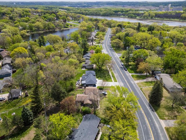 4916 Overlook Drive, Bloomington, MN 55437