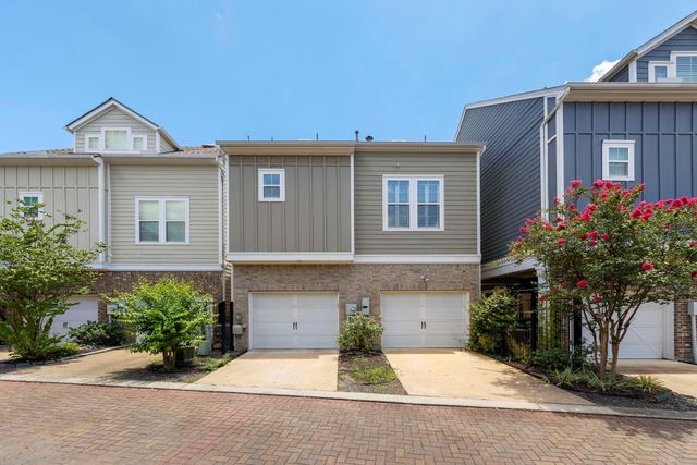 19 E Breezy Way, The Woodlands, TX 77380