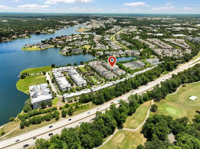 19 E Breezy Way, The Woodlands, TX 77380