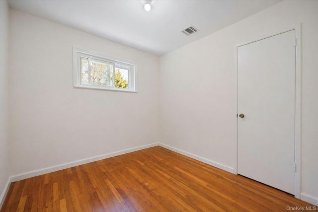 17 Gay Lore Drive, Huntington, NY 11743