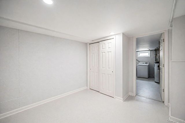 17 Gay Lore Drive, Huntington, NY 11743