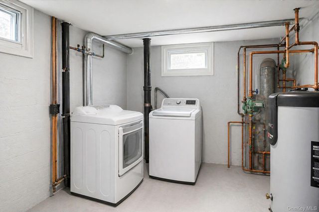 17 Gay Lore Drive, Huntington, NY 11743