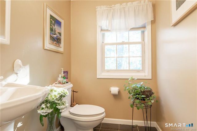 59 Michael Lane, Naugatuck, CT 06770