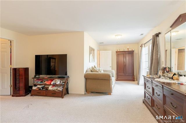 59 Michael Lane, Naugatuck, CT 06770