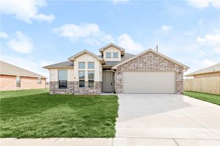 4108 E Razorbill Drive, Siloam Springs, AR 72761
