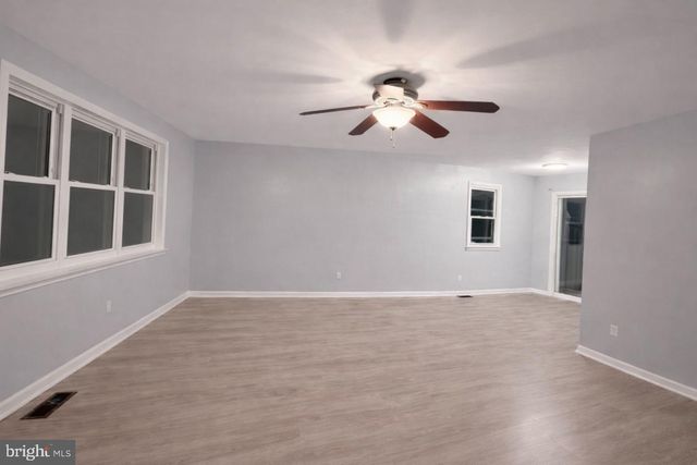 1110 WYNNBROOK RD, Secane, PA 19018