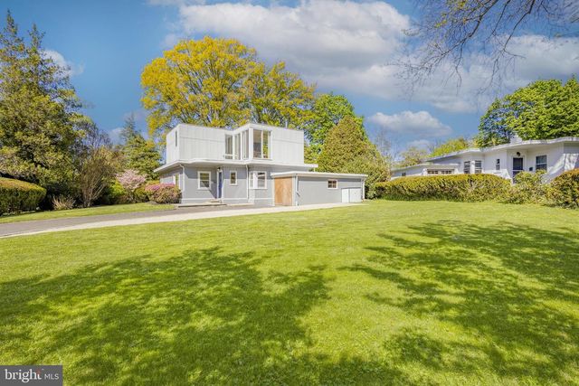 8207 MACARTHUR RD, Wyndmoor, PA 19038