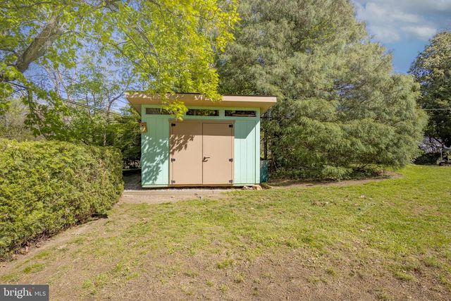 8207 MACARTHUR RD, Wyndmoor, PA 19038