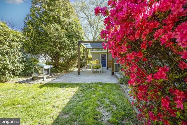 8207 MACARTHUR RD, Wyndmoor, PA 19038