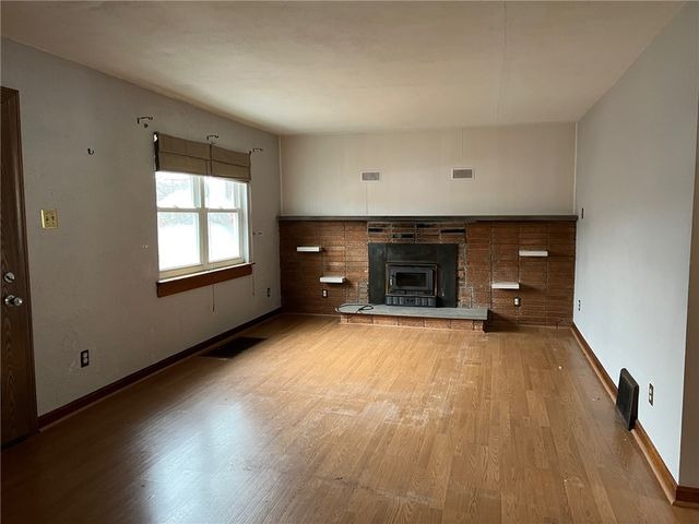 304 Dewey Ave, City Of Washington, PA 15301