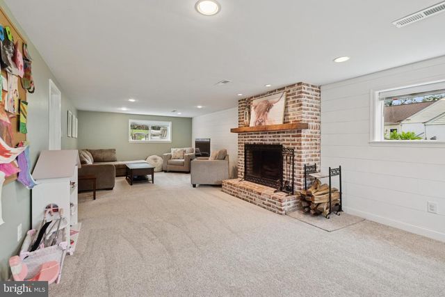 41 S SPRING LN, Phoenixville, PA 19460