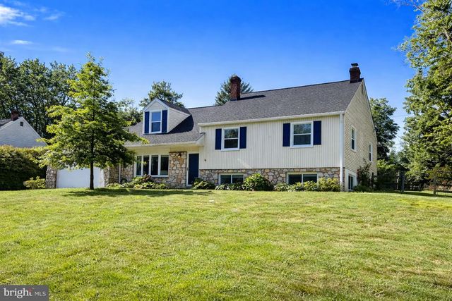 41 S SPRING LN, Phoenixville, PA 19460