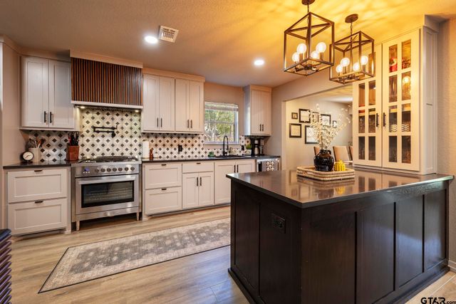 403 Beechwood Drive, Tyler, TX 75701