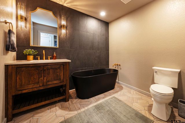 403 Beechwood Drive, Tyler, TX 75701