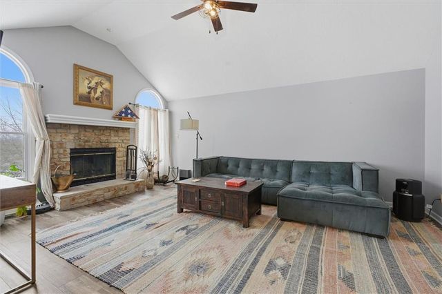 15420 NE 162nd Street, Kearney, MO 64060