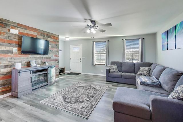 3365 Ryan Drive, Yorkville, IL 60560