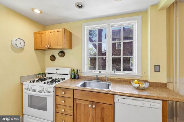 4619 KESWICK RD, Baltimore, MD 21210