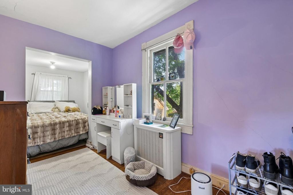 Image 36 of property listing at 4619 KESWICK RD, Baltimore, MD 21210