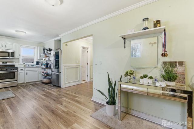 1490 Champlin Square, Teaneck, NJ 07666