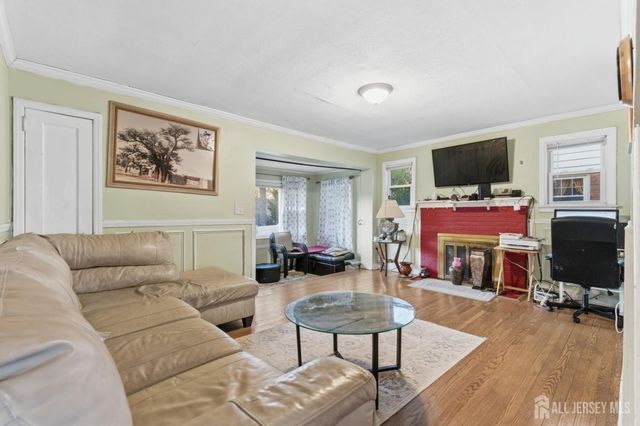 1490 Champlin Square, Teaneck, NJ 07666