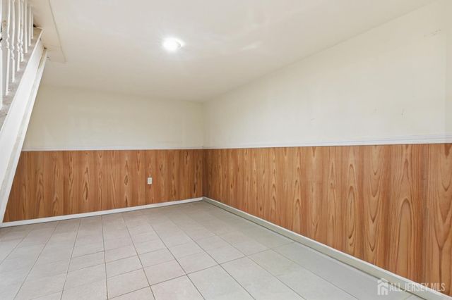 1490 Champlin Square, Teaneck, NJ 07666