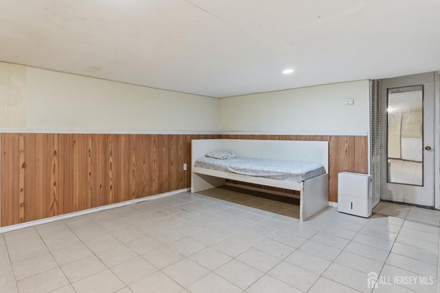 1490 Champlin Square, Teaneck, NJ 07666